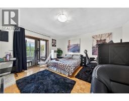 10 SKYE Court - 30