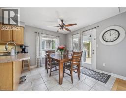 15 ZINKANN Crescent - 14
