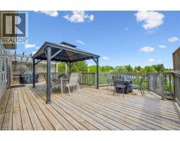 15 ZINKANN Crescent - 42