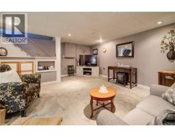 10 MEADOW WOODS Crescent - 25