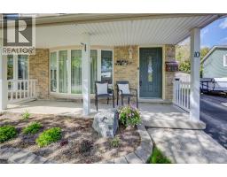 10 MEADOW WOODS Crescent - 3