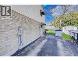 10 MEADOW WOODS Crescent - 34