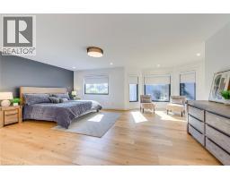 54 DEERVIEW Avenue - 32