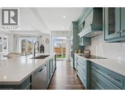 16 ROBBINS Ridge - 13