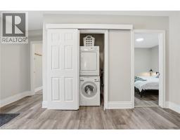 390 HUNTER Street W - 14