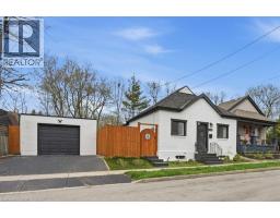 390 HUNTER Street W - 36