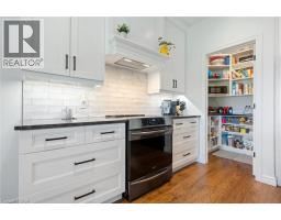 14 STONEBRIDGE Place - 11