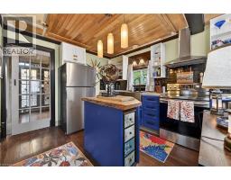 911 LAKESHORE Road - 11