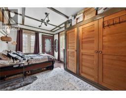 911 LAKESHORE Road - 18