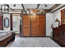 911 LAKESHORE Road - 20
