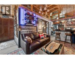 911 LAKESHORE Road - 25