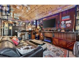 911 LAKESHORE Road - 27