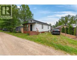 911 LAKESHORE Road - 42