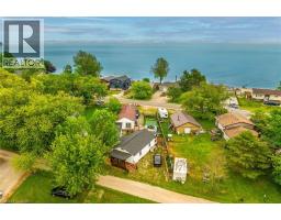 911 LAKESHORE Road - 43