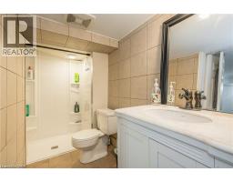 64 SHELDON Avenue N - 38