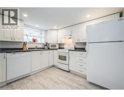 64 SHELDON Avenue N - 42