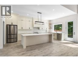 25 SUNVIEW Drive - 13