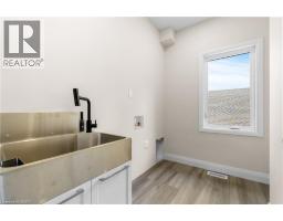 25 SUNVIEW Drive - 38