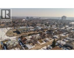 1294 NAPIER Crescent - 49