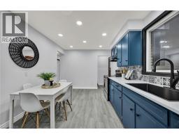 246 HILLCREST Road - 10