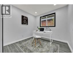 246 HILLCREST Road - 20