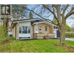 246 HILLCREST Road - 3