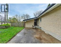 246 HILLCREST Road - 32