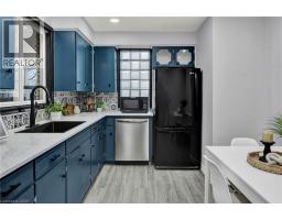 246 HILLCREST Road - 9