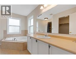 92 BAGGS Crescent - 14