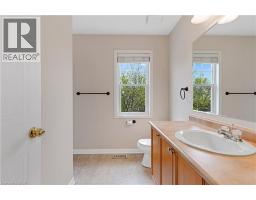 92 BAGGS Crescent - 16