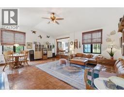 222 CONCESSION 11 E - 9