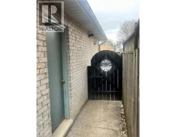 46 NOVOCO Drive - 44