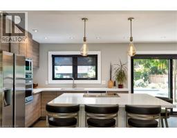 946 GLENWOOD Avenue - 11