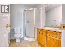 35 LADY Court - 16