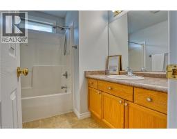 35 LADY Court - 19