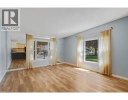 120 MAPLE Crescent - 13