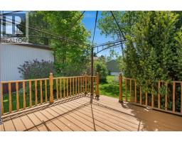 120 MAPLE Crescent - 34