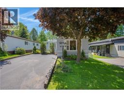 120 MAPLE Crescent - 6