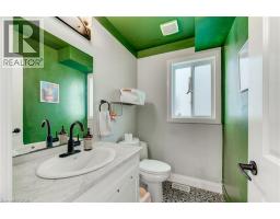 195 CHARLES Street E - 19
