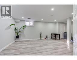 195 CHARLES Street E - 34
