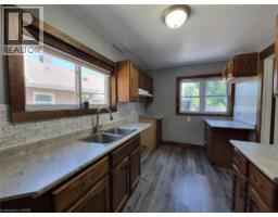 119 NORFOLK Street S - 13