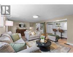 142 MARCELLA Crescent - 32
