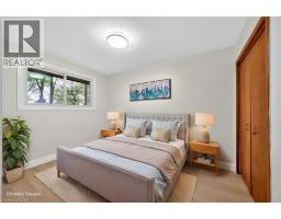 217 PINEGROVE Crescent - 21