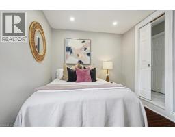32 ALLAN Avenue - 20