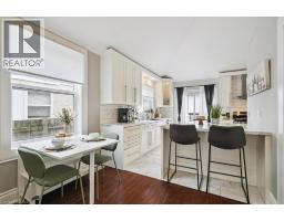 32 ALLAN Avenue - 9