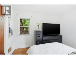 4 DUNCOMBE Drive - 14