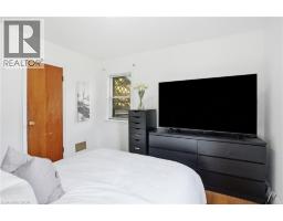 4 DUNCOMBE Drive - 15