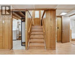 4 DUNCOMBE Drive - 21