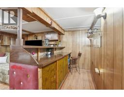 4 DUNCOMBE Drive - 27