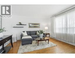 4 DUNCOMBE Drive - 5
